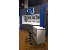 /20x20-Trade-Show-Booth-with-Recessed-Product-Displays-4